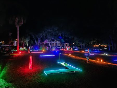 Glow Vibe Golf | Field Trip Directory | FieldTripDirectory.com